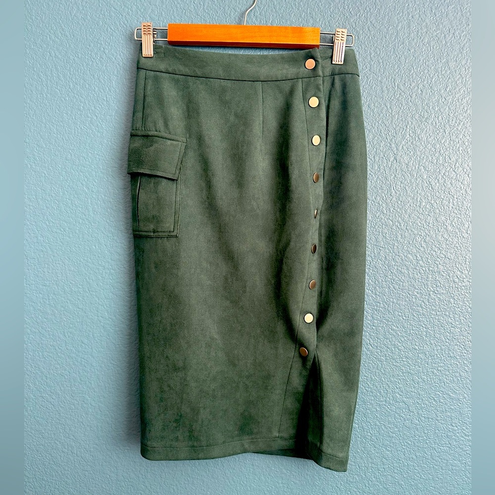 Green faux suede midi skirt with buttons